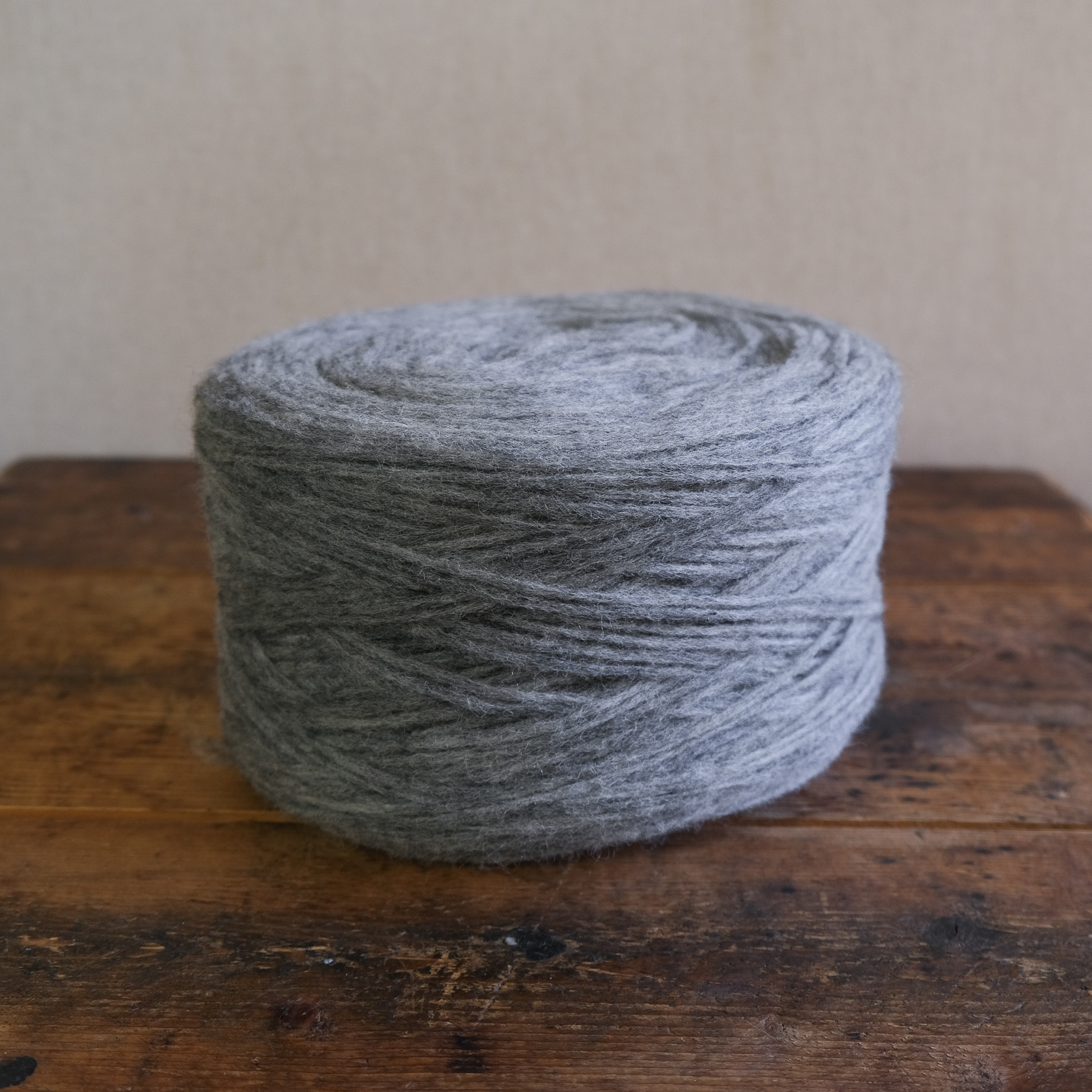 Forgarn - Norsk høstull, mellomgrå