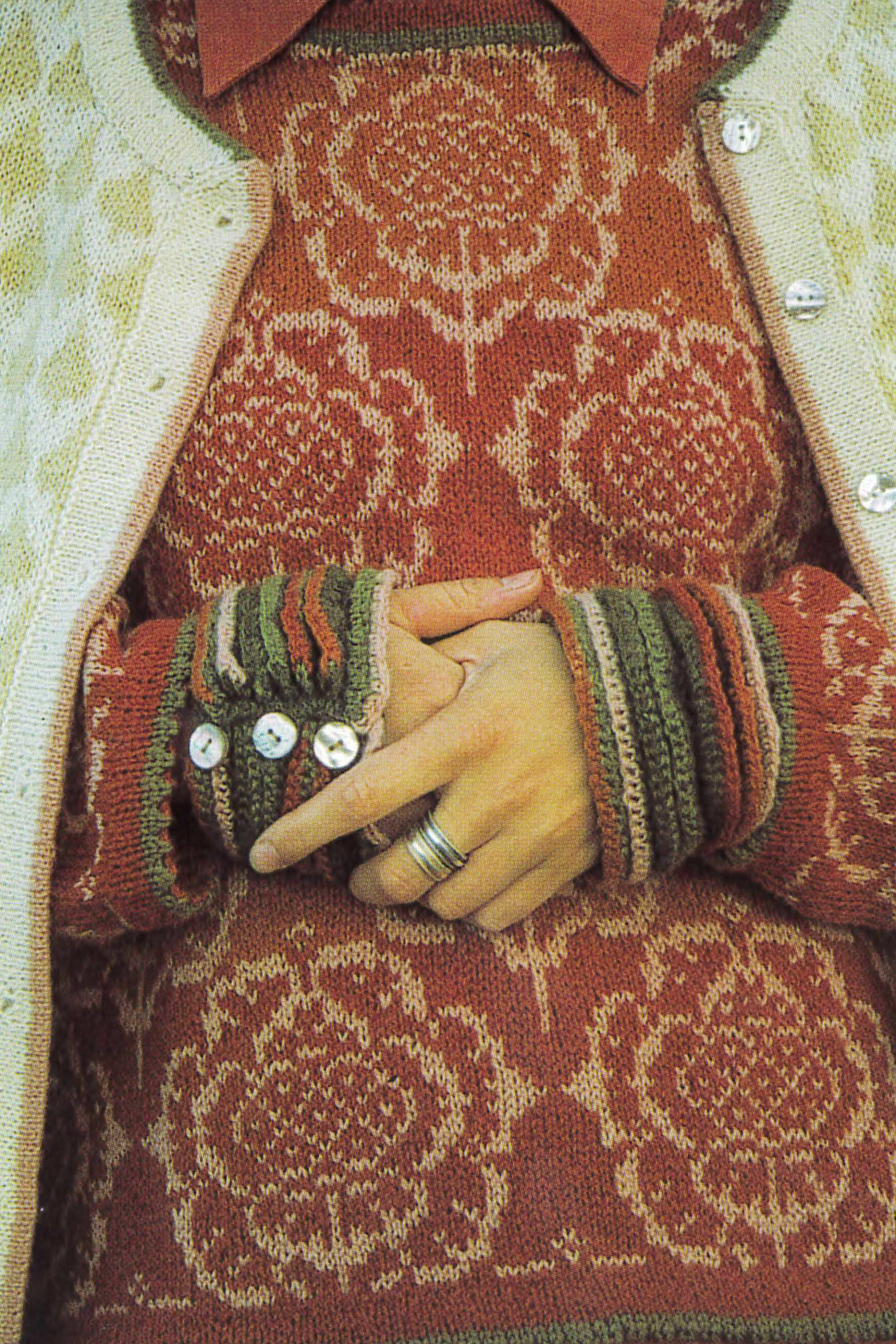 Dikt i masker - Solveig Hisdal, mod. 140