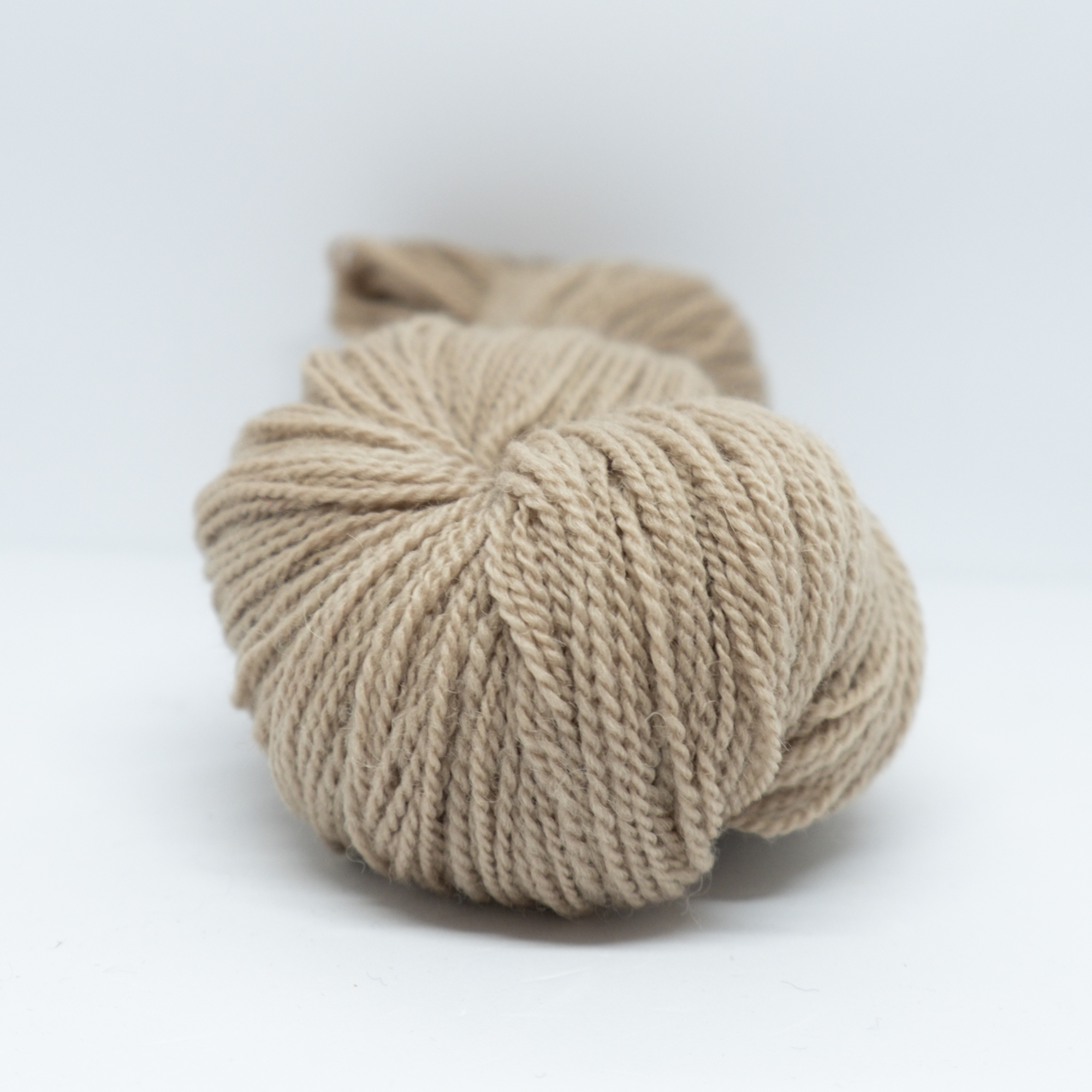 Huldra kamgarn 8,5/2, beige (100 g hesper)
