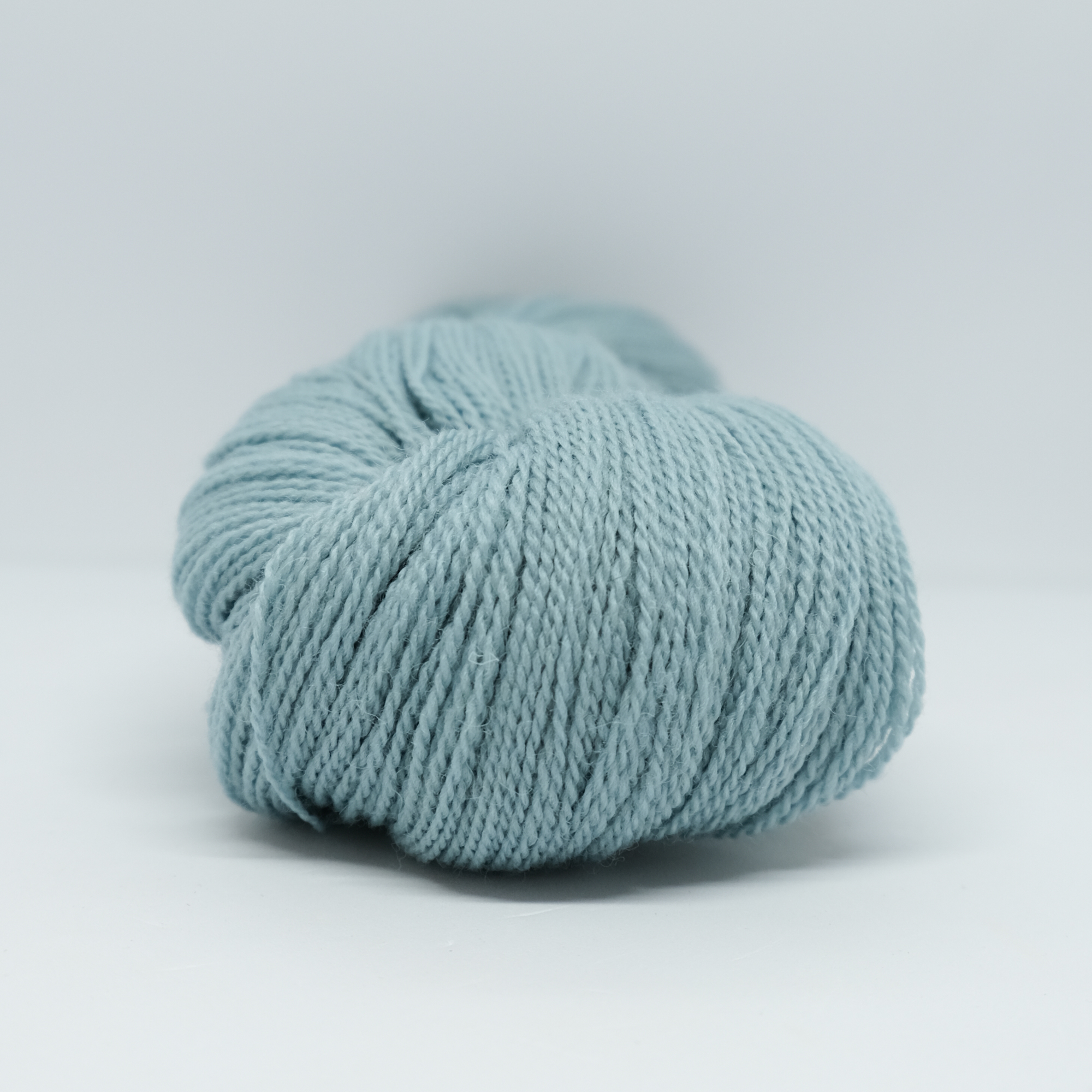 Huldra kamgarn 8,5/2, lys turkisblå (100 g hesper)