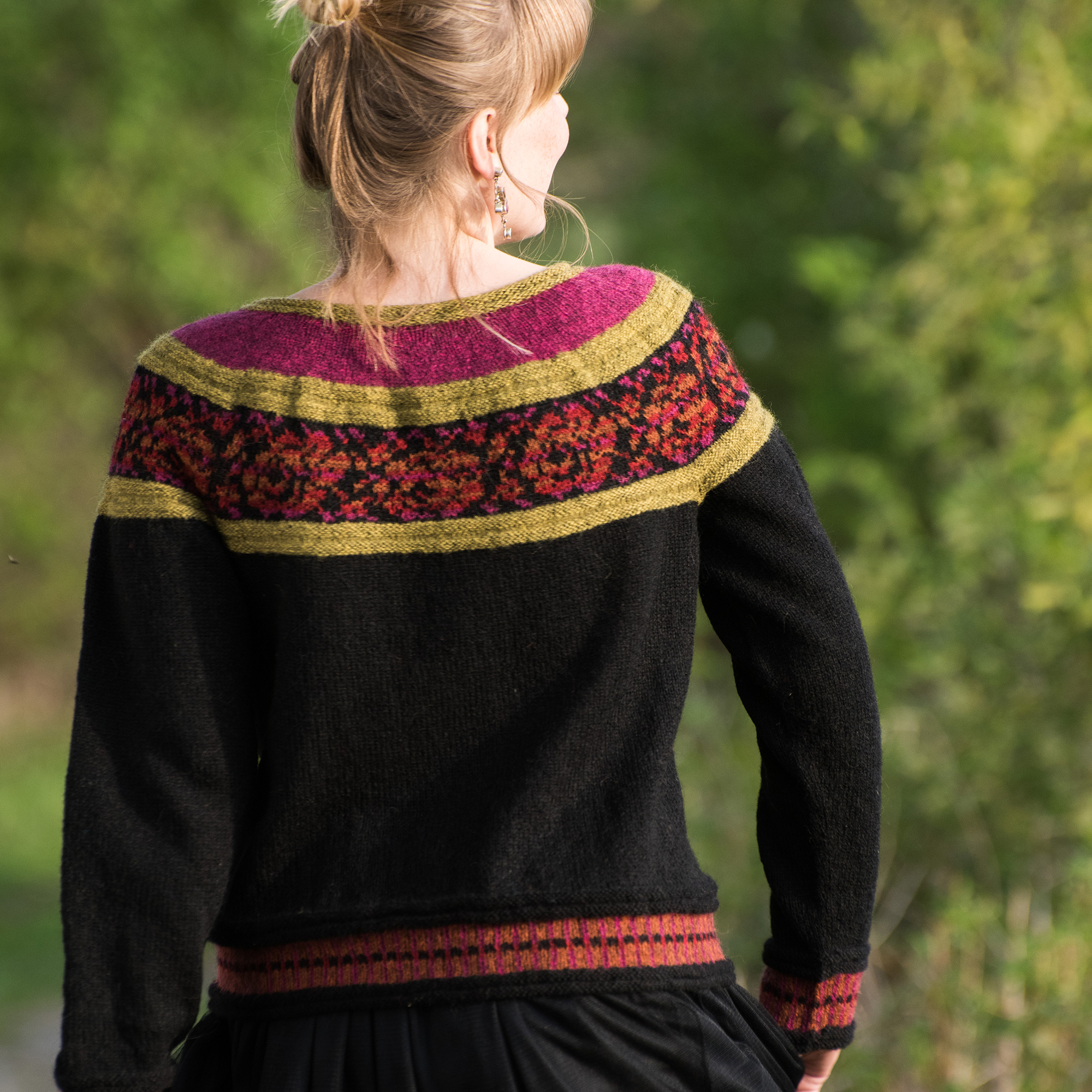 Fridas rundfelte rosegenser - Bilde 3