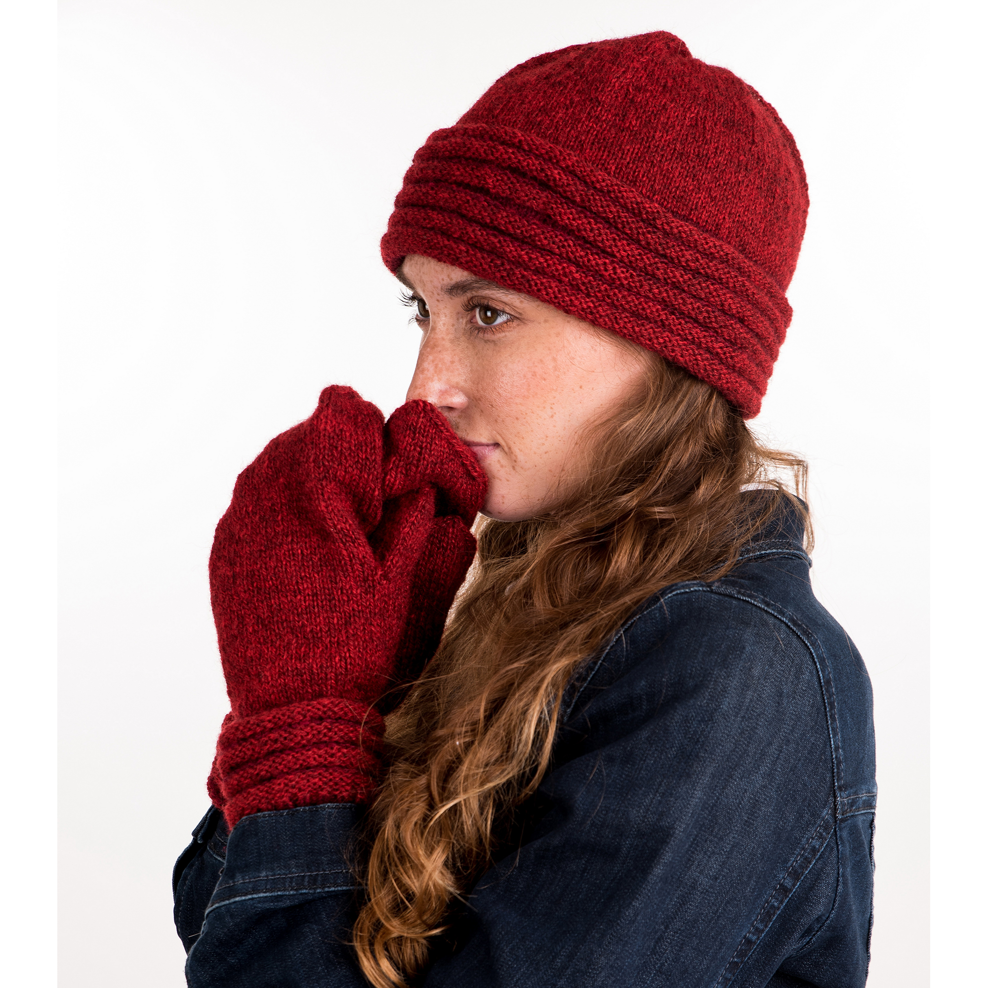 Wilma Lind lue og votter