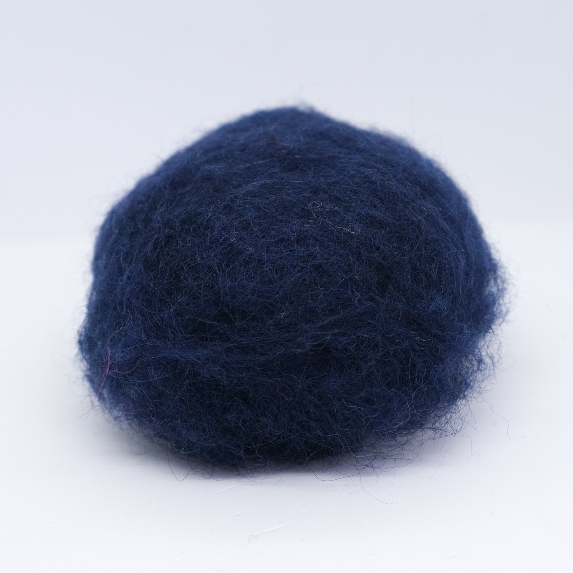 Kardet ull, melert marineblå