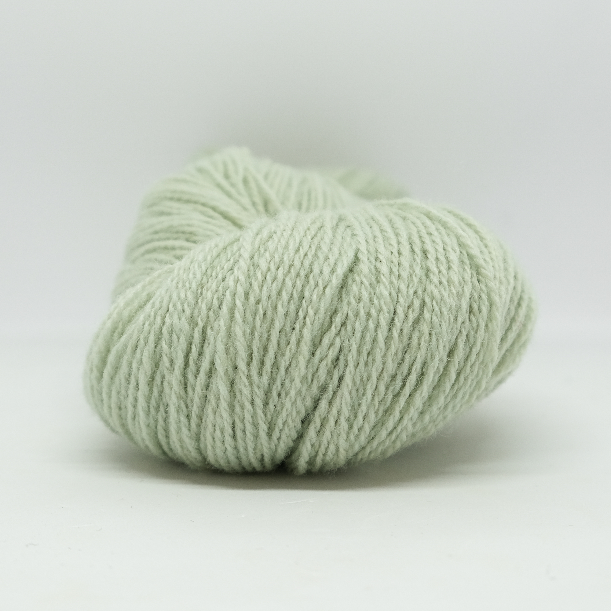Vilje lamullgarn, støvet lys grønn - Bilde 2