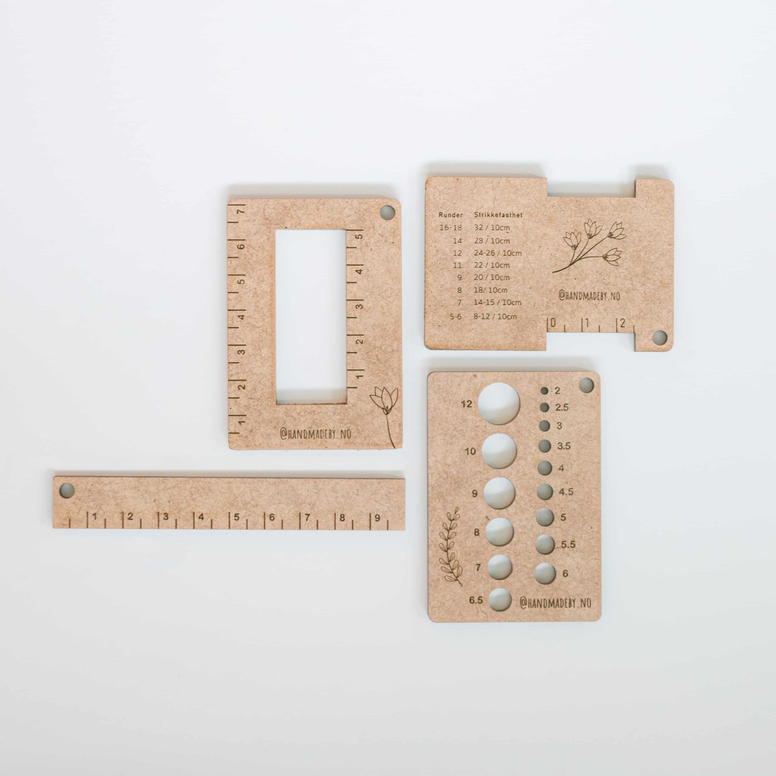 Handmade by - Mini strikkemålere